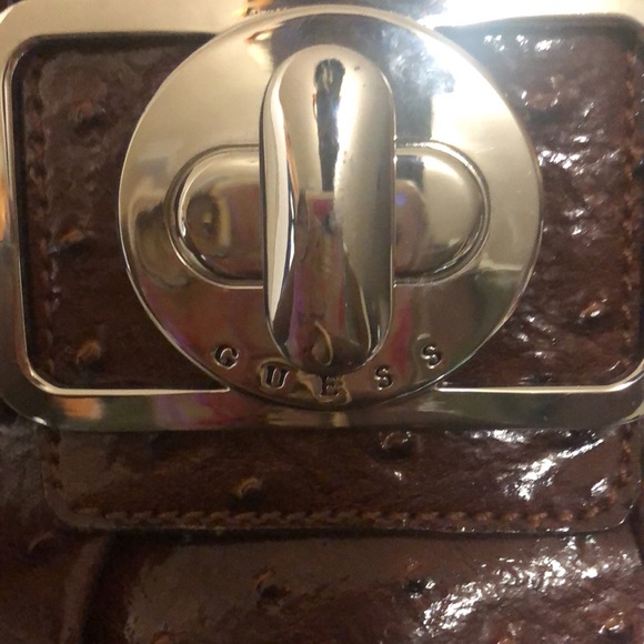 GUESS JOELLA tote bag. Faux Ostrich Embossed Leather. Rich brown shoulder bag. - Picture 9 of 16